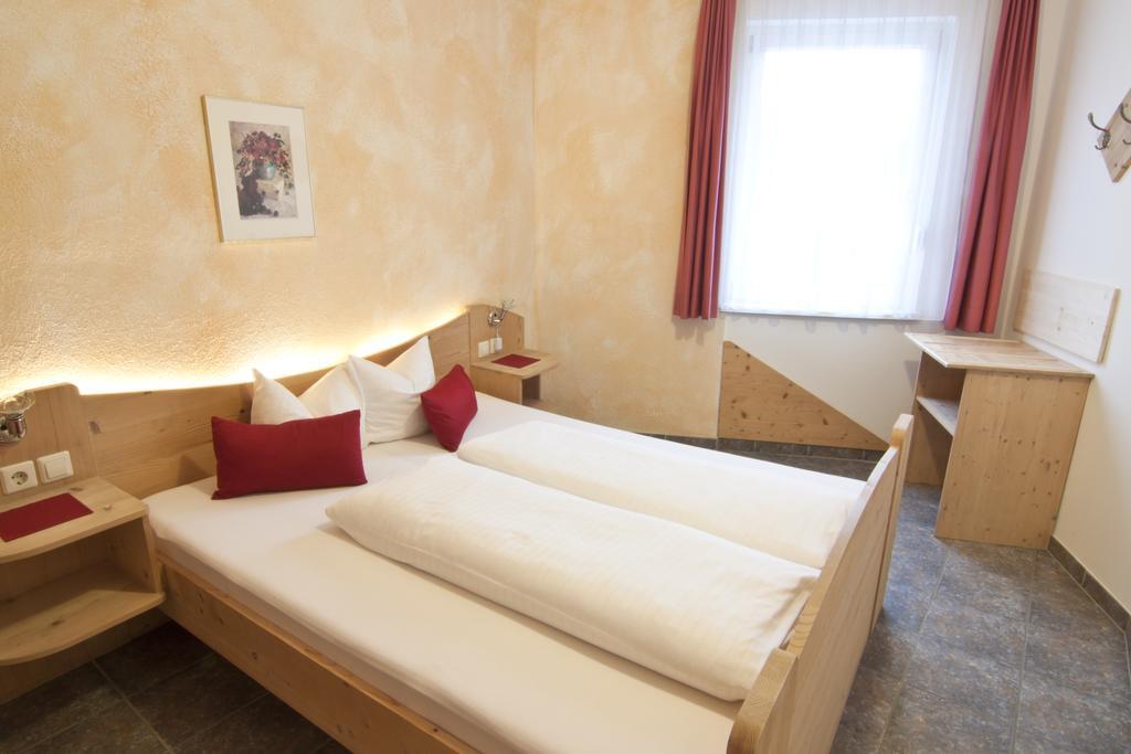 Appartementhaus Marina Matrei in Osttirol Oda fotoğraf